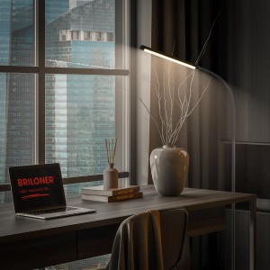 Schwenkbare Brilo LED-Stehleuchte Mura, schwarz, mit Touchdimmer und USB-C Anschluss, 135cm hoch.