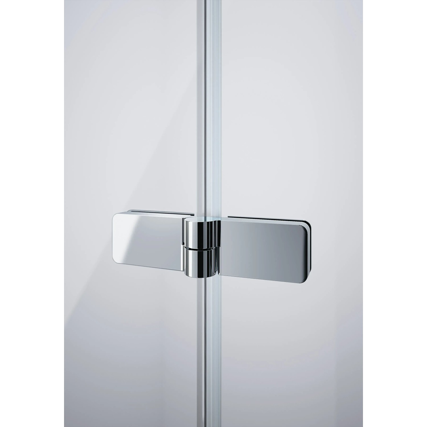 Detailaufnahme: Hüppe Schwingfalttür Design Pure, silbermatte Beschläge, Glasdusche.