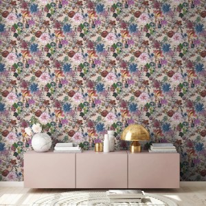 Vliestapete mit Blumenmuster in Beige und Rosa für ein stilvolles Zuhause.