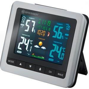 Bresser Wetterstation in Silber-Schwarz mit Anzeige von Innen- und Außentemperatur.