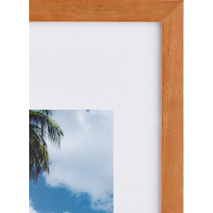 Holzbilderrahmen Nussbaum, 20x30 cm, glatte Oberfläche. Ideal zum Aufstellen und für persönliche Fotos.