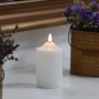 Weiße 3D LED Echtwachs Kerze Vela, 14,5 cm hoch, mit flackernder Flamme für stimmungsvolles Licht.