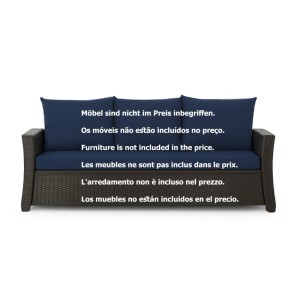 Marineblaue Gartenloungekissen als Komfort Set auf einem Technorattan-Sofa. Ideal für Gartenmöbel & Sitzbänke.