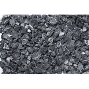 Schwarz-weißer Marmorsplitt (16-25 mm) im Big-Bag (1000 kg) für den Garten.