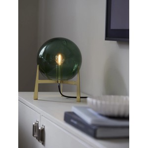 PR Home Milla Tischleuchte mit grüner Glaskugel und goldenem Messingfuß, skandinavisches Design.