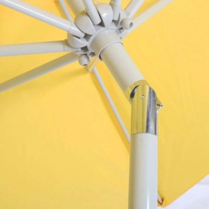 Detailansicht: Gelber MCW Sonnenschirm Asti mit Kurbel und Neigungsfunktion.