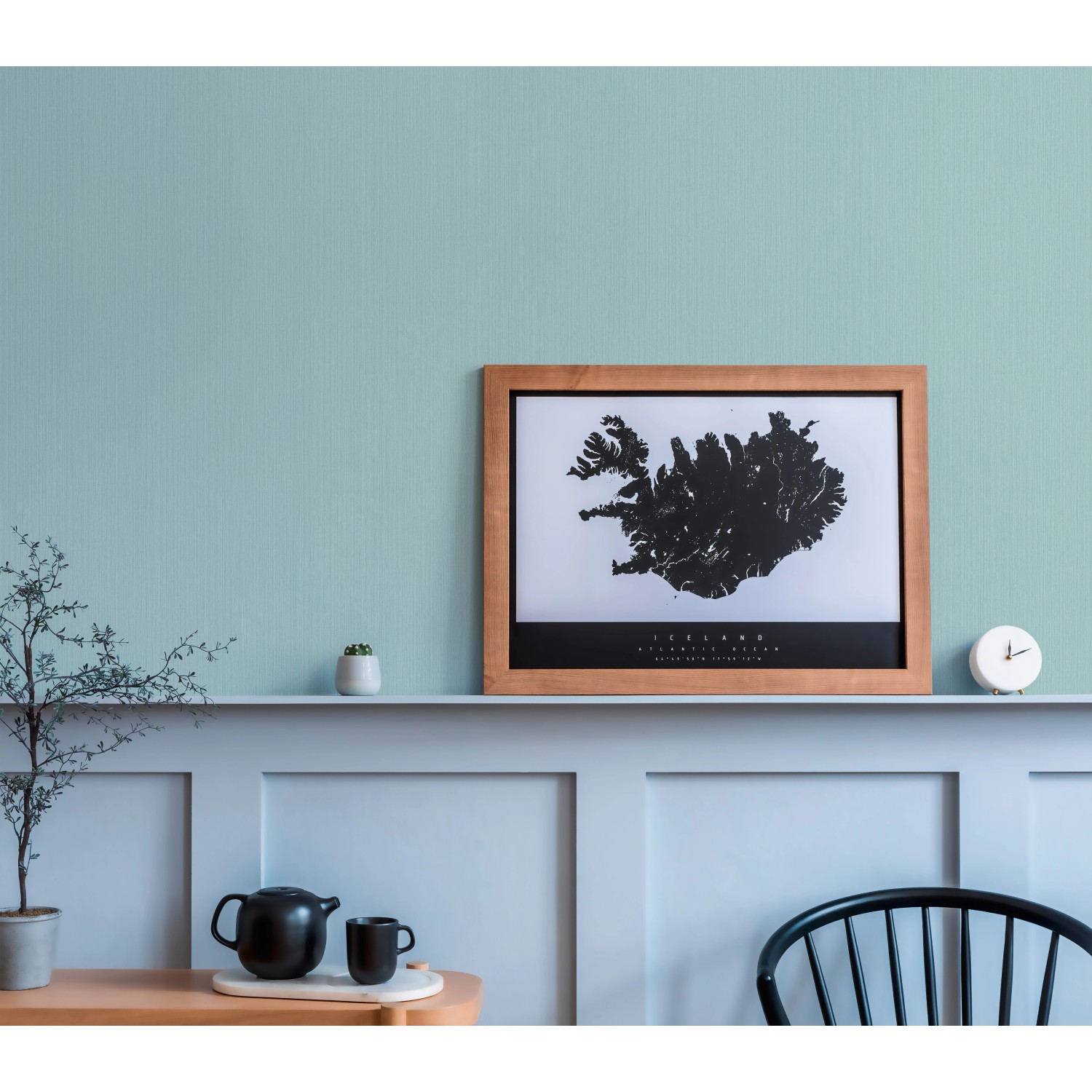 Michalsky Living Change Vliestapete Uni Blau an Wand mit Deko.