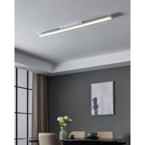 Weißes Eglo LED-Panel Salobrena (119,5 cm) als Deckenleuchte im Esszimmer.