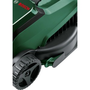Detailaufnahme: Grüner Bosch Akku-Rasenmäher EasyMower mit schwarzem Rad und Rasenkamm.