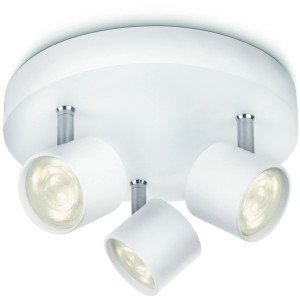 Weißer Philips LED-Spot Star mit 3 Strahlern für die Deckenmontage.