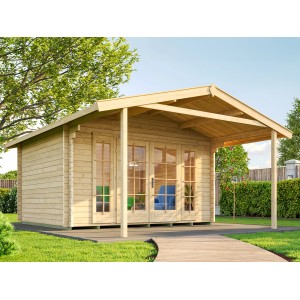 Weka Weekendhaus 137 A aus Holz mit Vordach und Doppeltür im Garten.