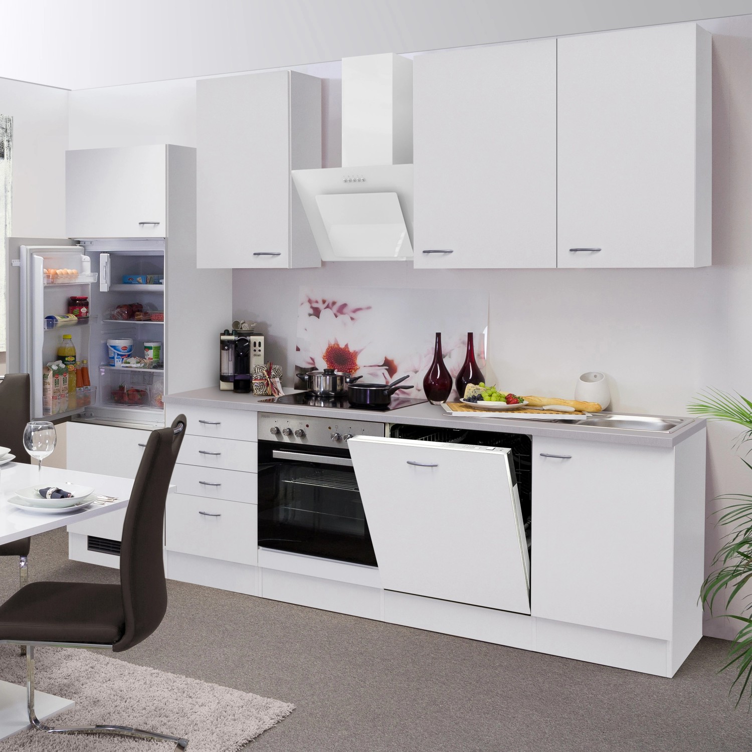 Weiße Flex-Well Classic Küchenzeile Wito 280 cm mit E-Geräten und Spüle.