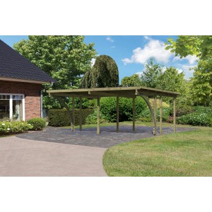 Karibu Doppelcarport aus Holz mit PVC-Dachplatten im Garten.