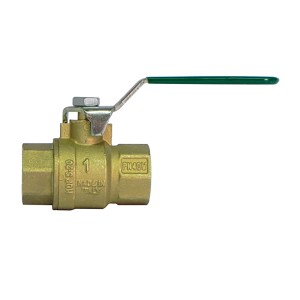 Messing Kugelhahn 30,3 mm mit Innengewinde und grünem Hebel für Sanitäranwendungen.