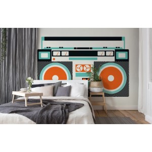 Fototapete mit Ghetto Blaster Motiv in Türkis, Orange, Schwarz und Weiß im Schlafzimmer.
