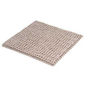 Quadratischer, beiger Kleine Wolke Badteppich Celine Bast 60x60 cm mit Noppenstruktur.