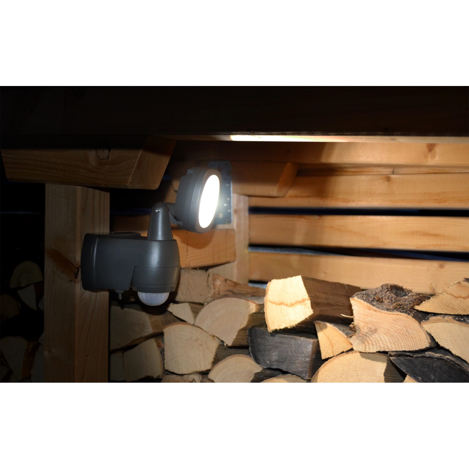 Brennenstuhl LED Strahler Lufos kabellos mit Batterie Grau kaufen bei OBI
