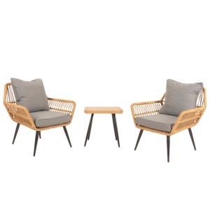 Dunkelgraue Poly-Rattan Gartenmöbel-Garnitur mit zwei Stühlen und Beistelltisch.