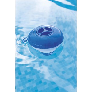 Blauer Bestway Pool Chemikalien Schwimmer zur Dosierung von Chlor- und Bromtabletten im Pool.