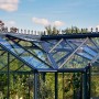 Schwarze Dachfirstverzierung auf einem Juliana Gewächshaus Orangerie 15,1 m².