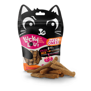 Lucky Lou Katzen-Trockenfutter Sticks Mixpack, verschiedene Sorten. Leckerli für Katzen.