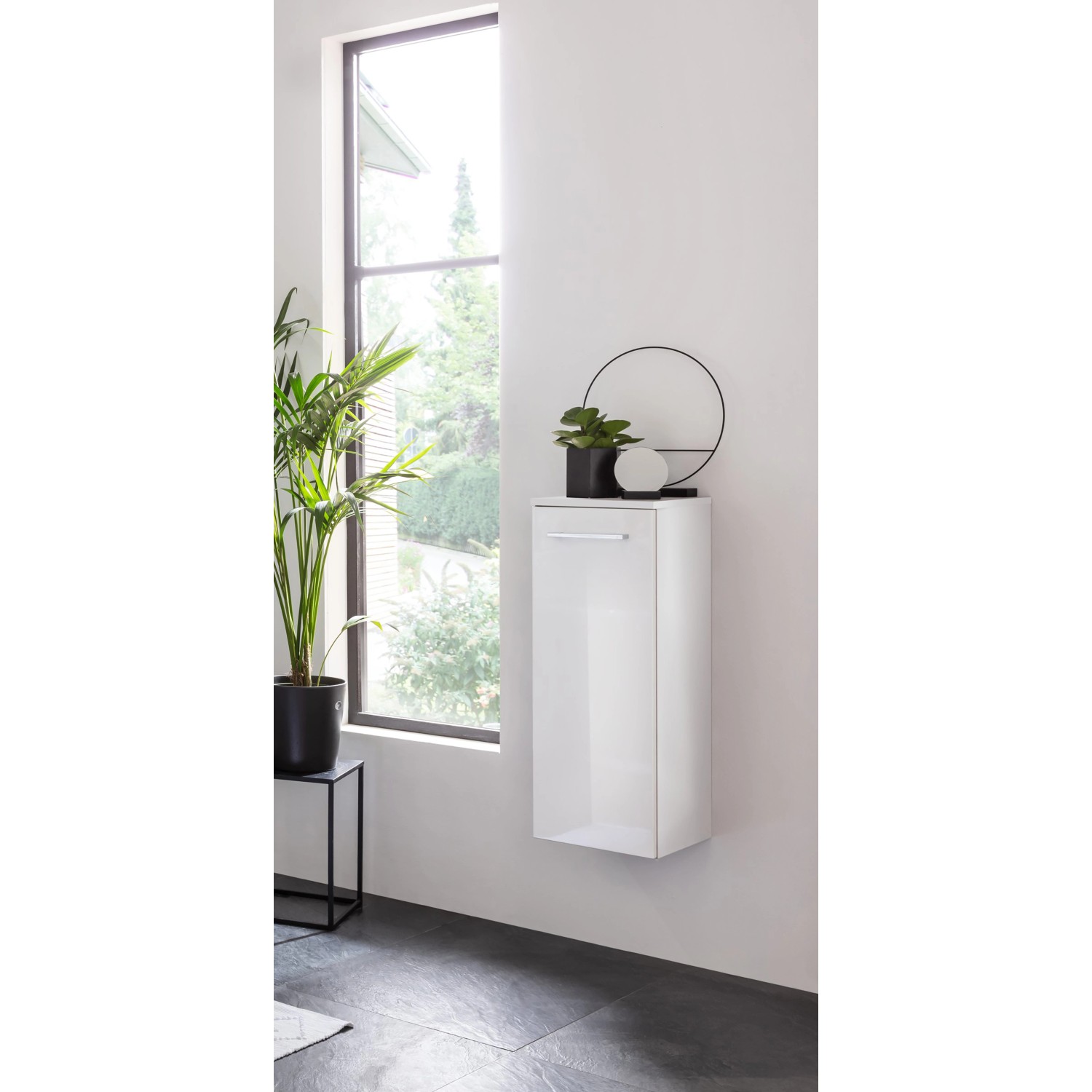 Fackelmann LED-Spiegelschrank Verona, 110 cm, Nussbaum Dekor, 3-türig mit LED-Beleuchtung.