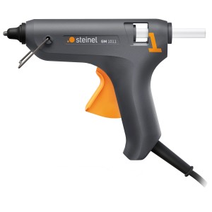 Steinel Heißklebepistole Gluematic 1011, graue Pistole mit orangem Abzug und Klebestick.