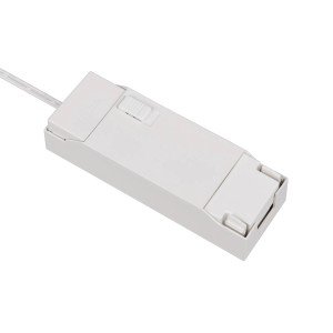 Detailaufnahme der Steuerungseinheit für Trio LED Einbauleuchten Himal, weiß.