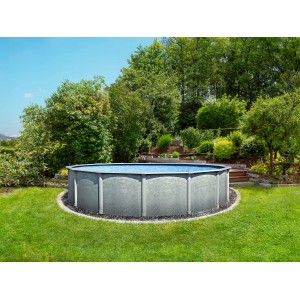 Steinbach Stahlwandpool-Set Grande (Ø 366 cm) im Garten, umgeben von Grün.