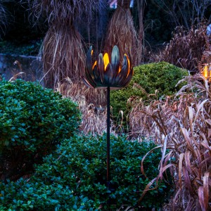 Näve LED Solar Erdspieß Blume Kupfer, 90cm, als Deko für den Garten.