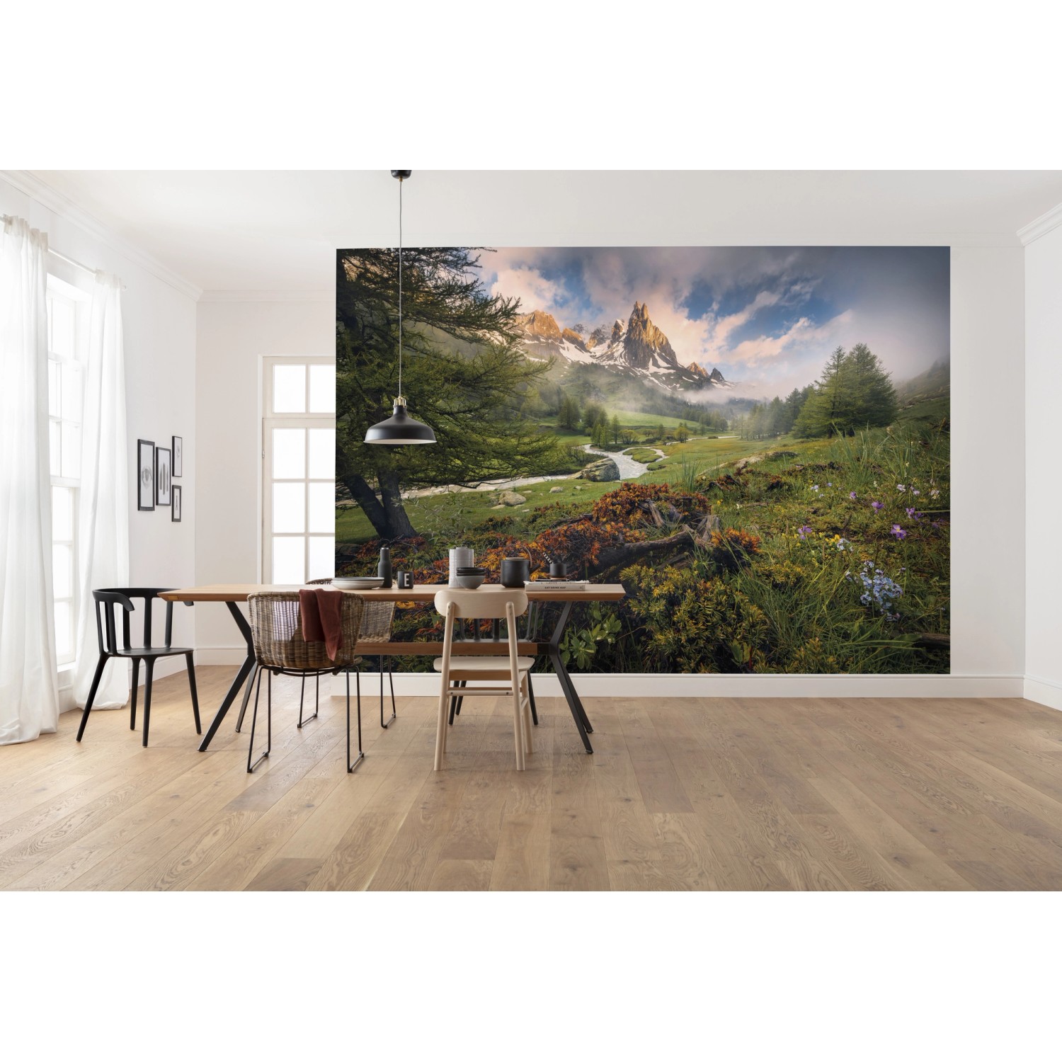 Vlies Fototapete The Last Paradise mit Berglandschaft im Esszimmer.