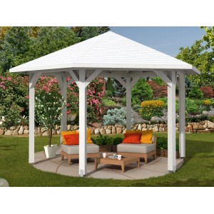 Weißer Skan Holz Pavillon Nancy aus Leimholz im Garten, 480x416 cm.