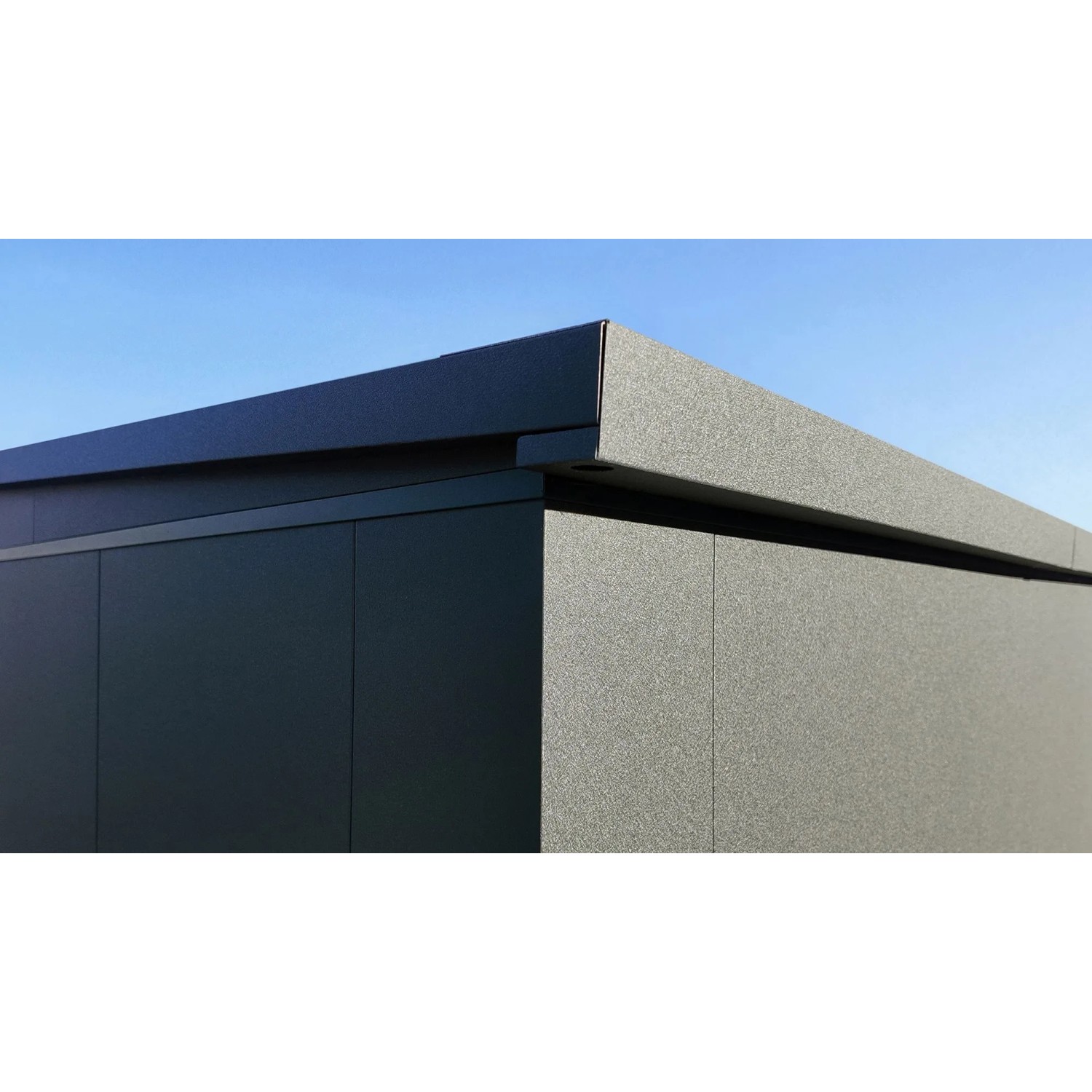 Detailansicht: Anthrazitfarbenes Weka Metall-Gerätehaus Gary, moderne Optik.