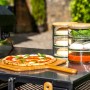 Ooni Stapelgefäß-Set aus Glas mit Bambusdeckel für Pizza-Zutaten und Teigbällchen.