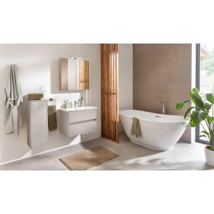 Modernes Bad mit Fackelmann Waschtisch-Set Compact Line in Kaschmir, 71 cm breit.