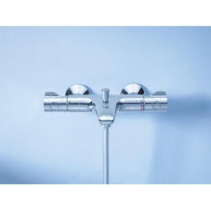 Grohe Grohtherm 800 Wannenarmatur mit TurboStat-Technologie in Chrom, Aufputz-Montage.