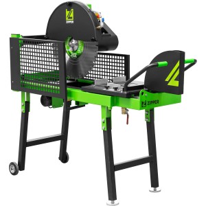 Zipper Ziegelschneidmaschine ZI-ZSM600: Tischkreissäge mit großem Sägeblatt und grünem Gestell.