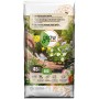 Sack GROW by OBI BIO Blumenerde, 45l, torffrei. Hände pflanzen Blumen in Erde. Universalerde für Garten, Balkon und Zimmerpflanzen.