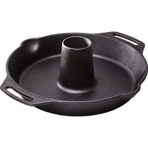 Petromax Geflügelbräter CF30 aus Gusseisen, ideal zum Grillen von Hähnchen und Enten.