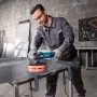 Bosch Professional GPO 11-180 S Polierer in Aktion, Autopflege für glänzende Ergebnisse.