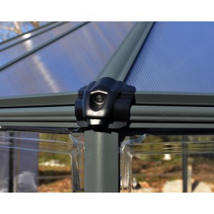 Detailaufnahme des Palram Canopia Oasis Gewächshauses: Verbindungselement und Polycarbonat-Platten.