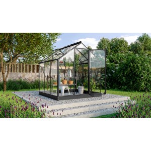 Schwarzes Vitavia Gewächshaus Triton 3800 ESG mit Zubehör im Garten.