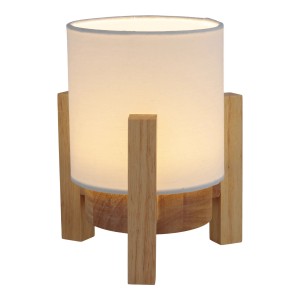 Näve LED-Tischleuchte Madita mit Holzfuß und weißem Textilschirm.