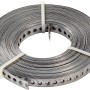 Feuerverzinktes Lochband, 12mm x 10m, aufgerollt. Ideal für Holzkonstruktionen.