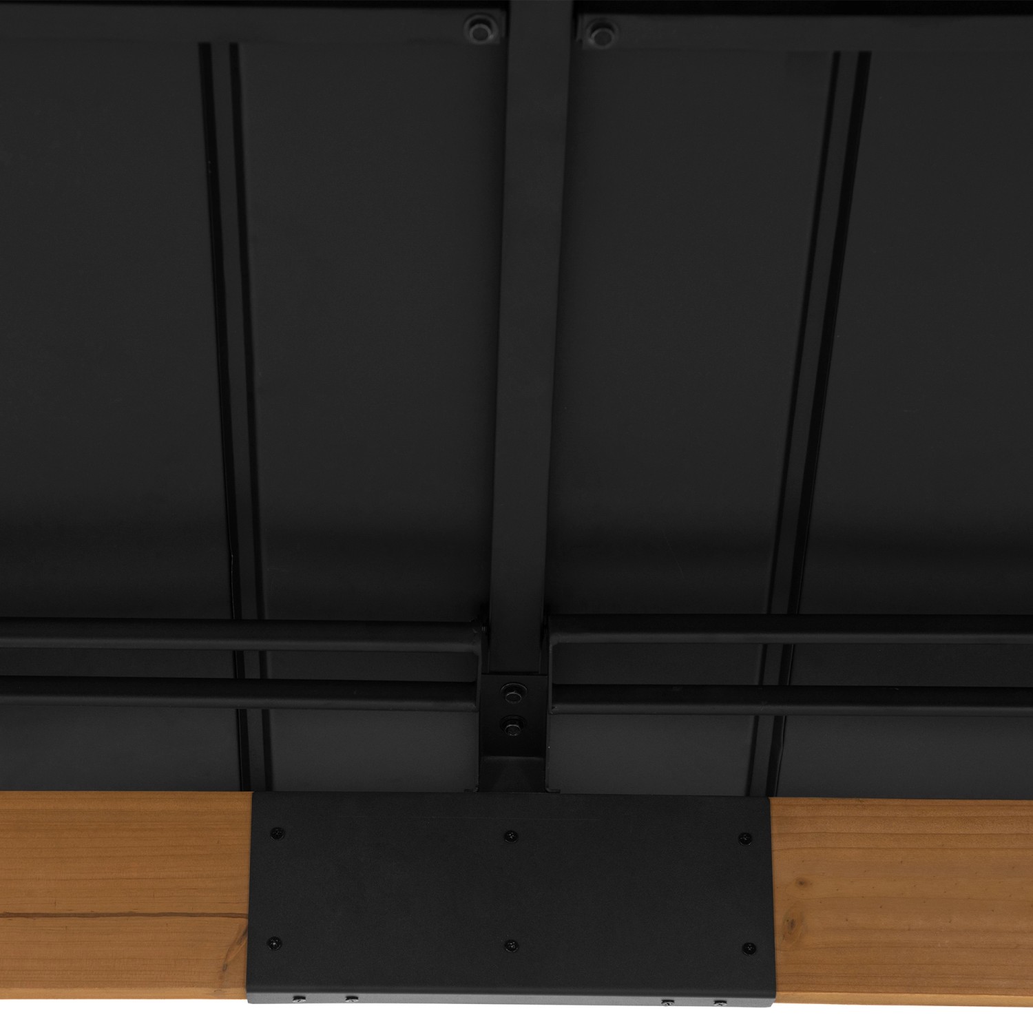 Detailansicht: Anthrazitfarbenes Stahldach und Zedernholzrahmen des Sunjoy Gazebo Kaps Pavillons.