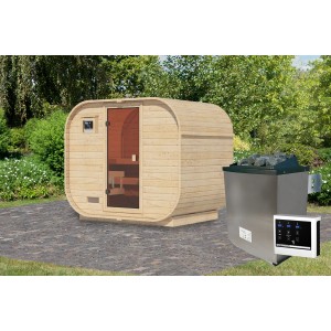 Karibu Fasssauna Quadro 1 Plus mit Ofen (9 kW, extern, naturbelassen) im Garten.