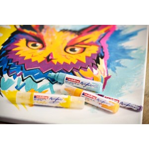 Edding 5000 Acrylmarker in Sonnengelb, breit, zum Malen auf Leinwand.