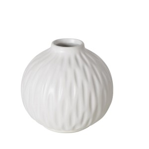Weiße, runde Boltze Home Vase Zalina, Ø 11 cm, mit feiner Struktur.