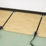 LUX Parkettverlege-Set Comfort im Einsatz: Parkett fixiert mit Spanngurt und Ratsche.