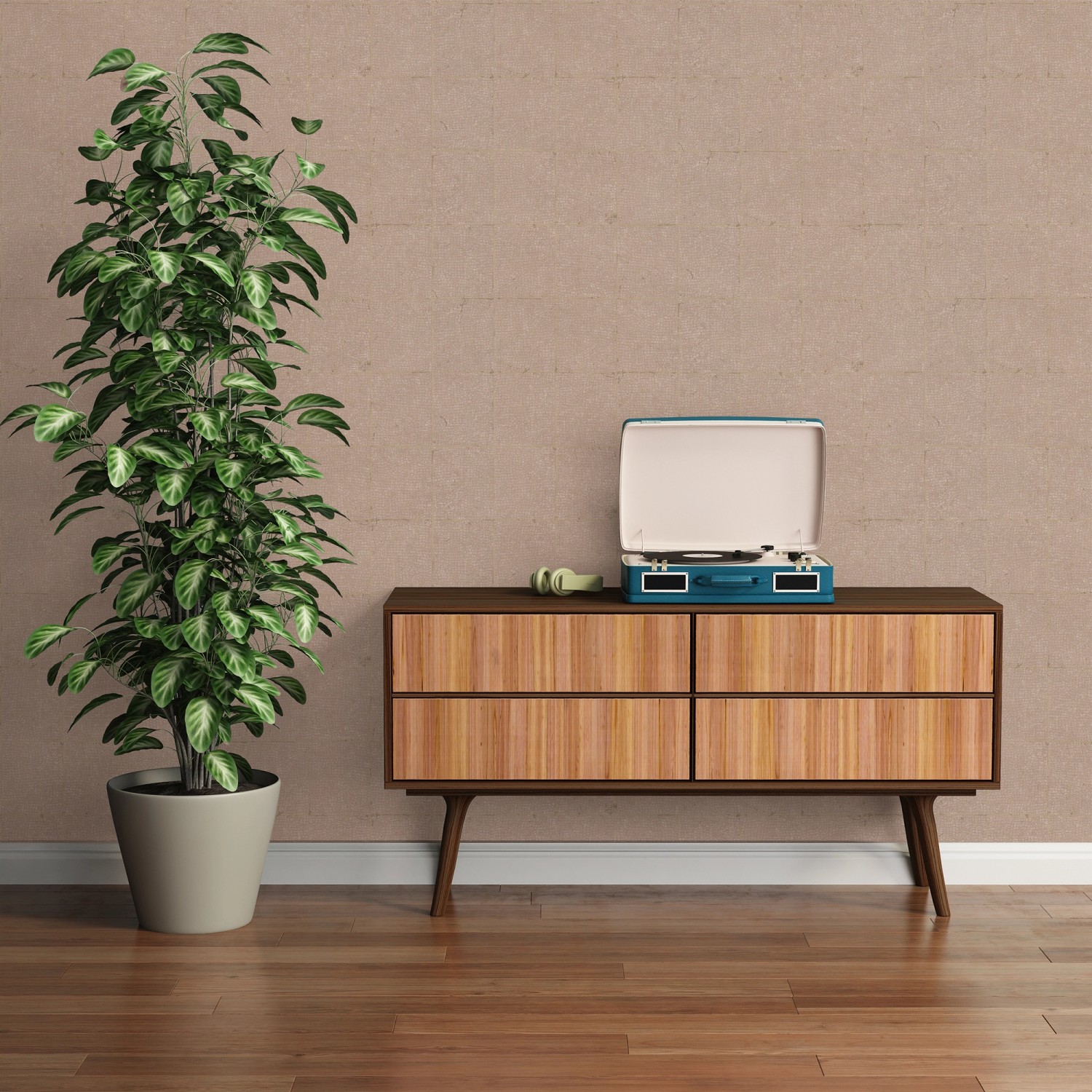 Moderne, braune Vliestapete mit geometrischem Muster im Wohnraum.